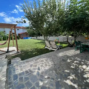 vila-polina.varna-hotels.com/